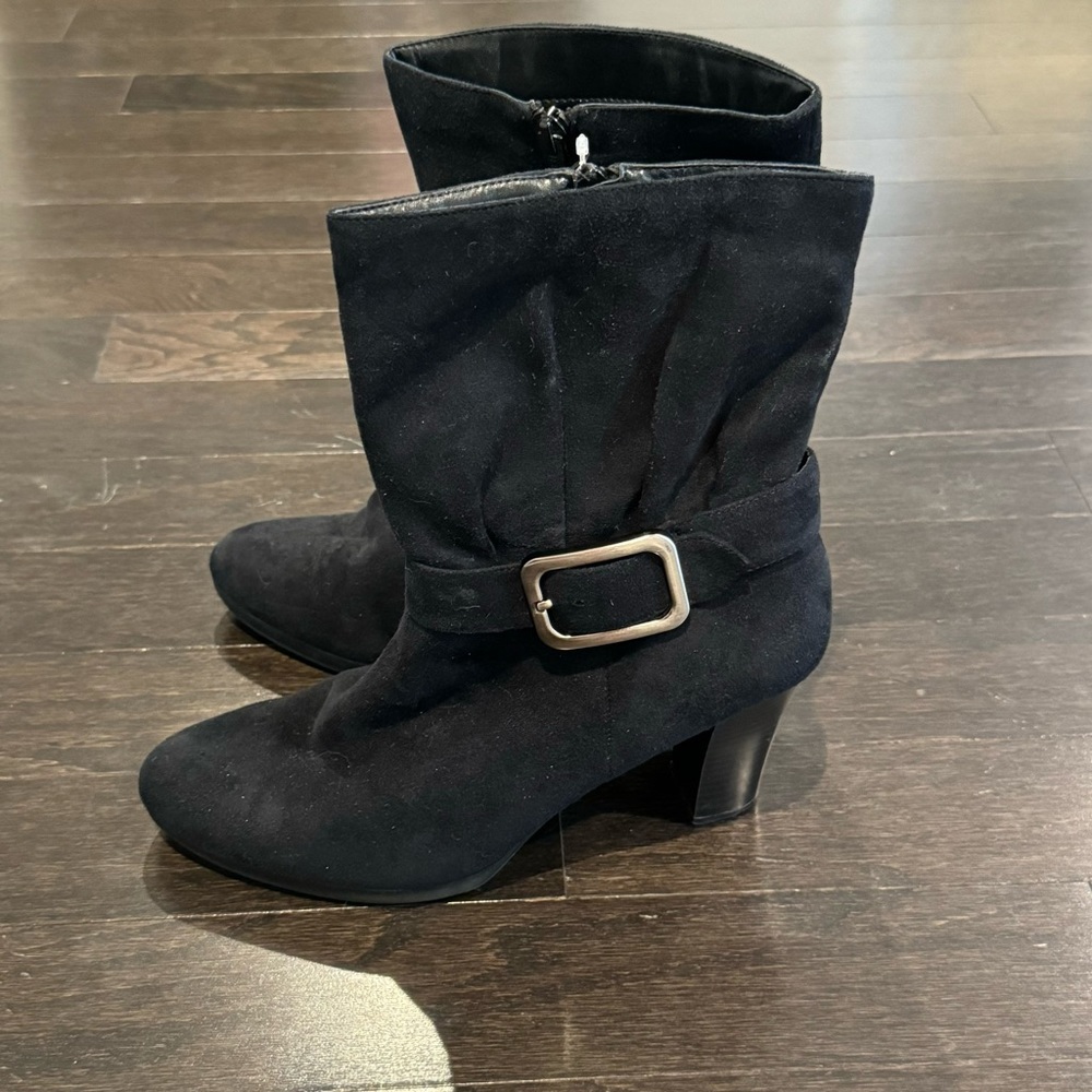 Laura Ashley Kent heeled boots